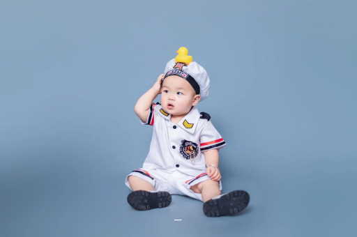 常宁宝宝频繁使劲扭动哼唧